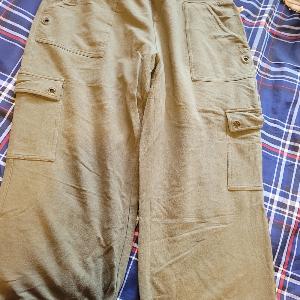 2piece Capri Set - image 4